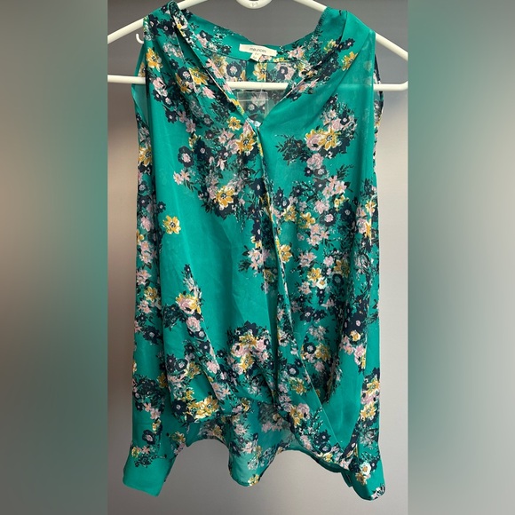 MAURICES size MEDIUM Floral Green Faux Wrap cold shoulder long sleeved blouse. - Picture 1 of 9